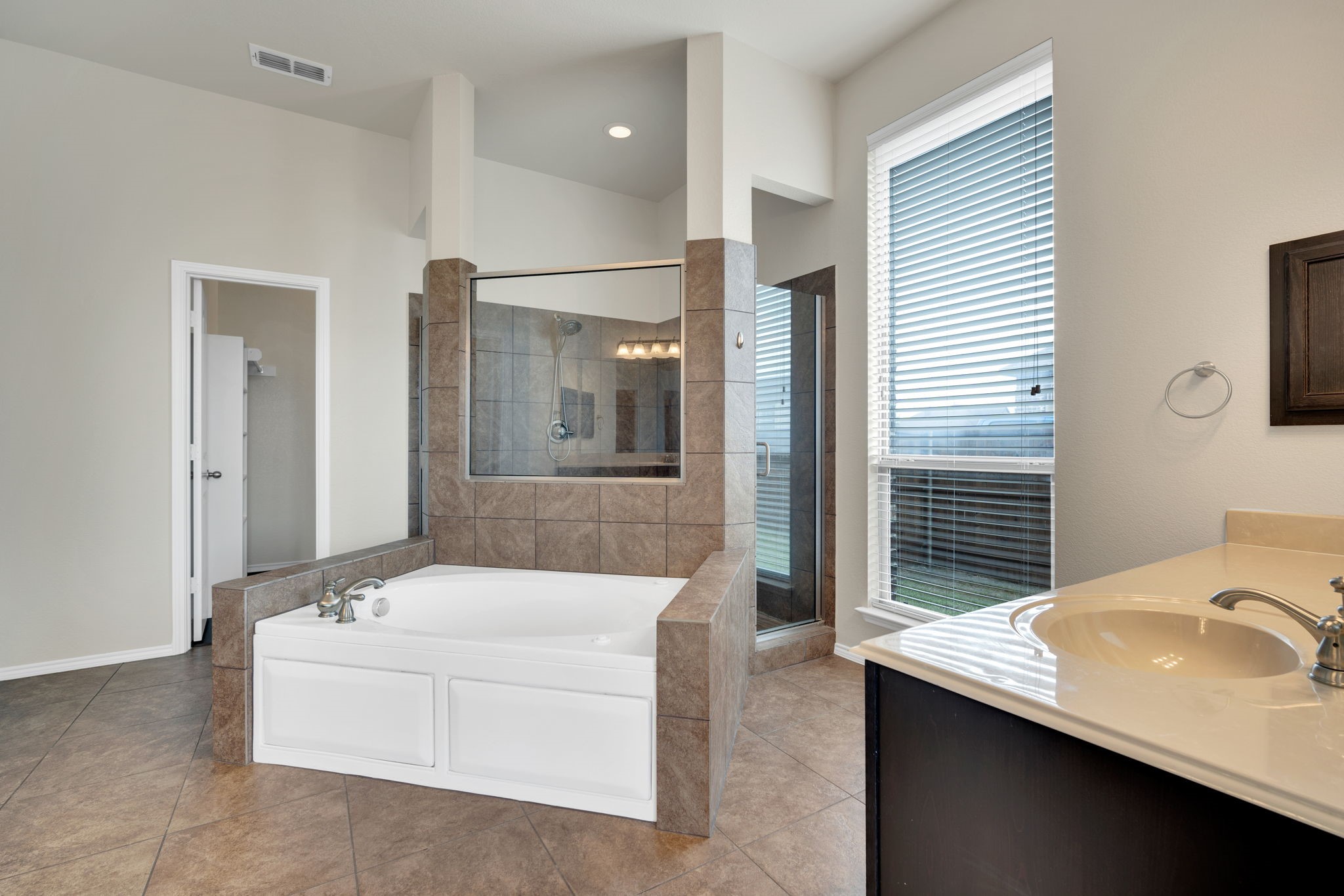 100 Windsor Circle Waxahachie TX 75165
