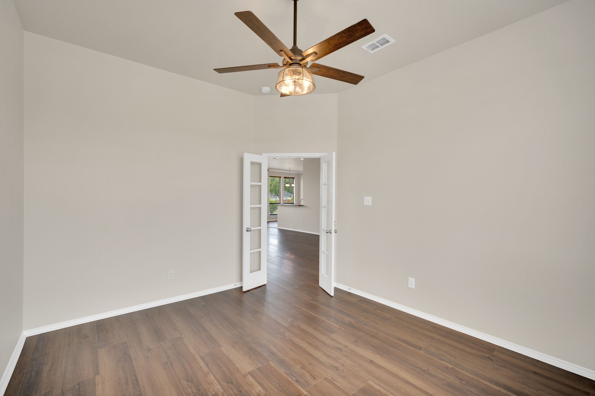 100 Windsor Circle Waxahachie TX 75165