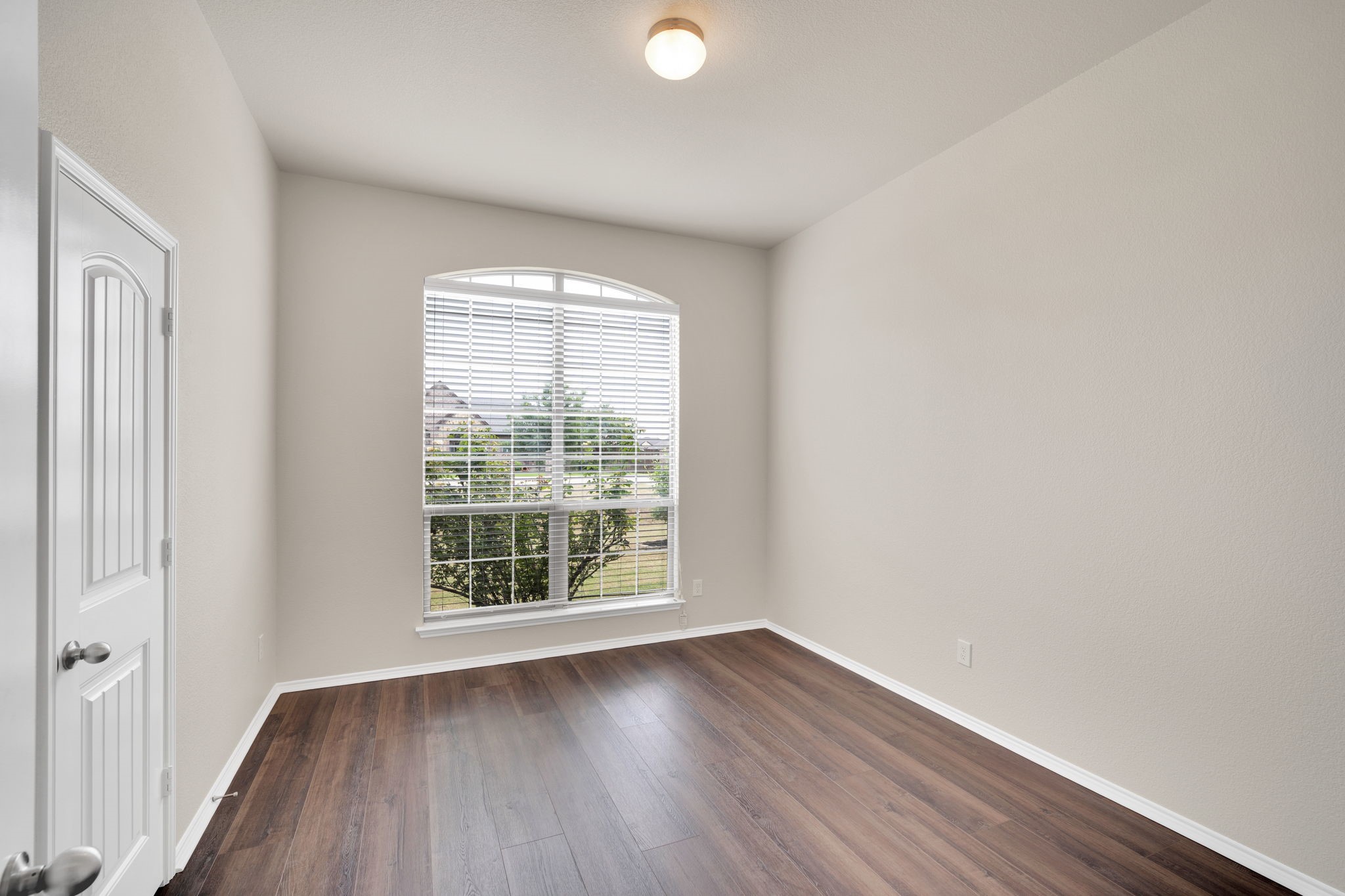 100 Windsor Circle Waxahachie TX 75165