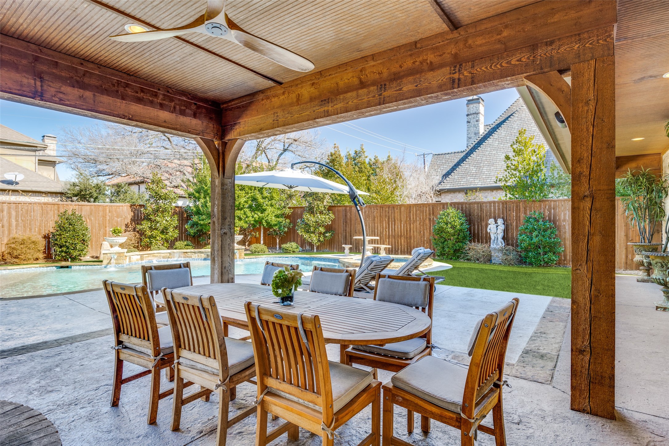 5917 Meaders Lane Dallas TX 75230