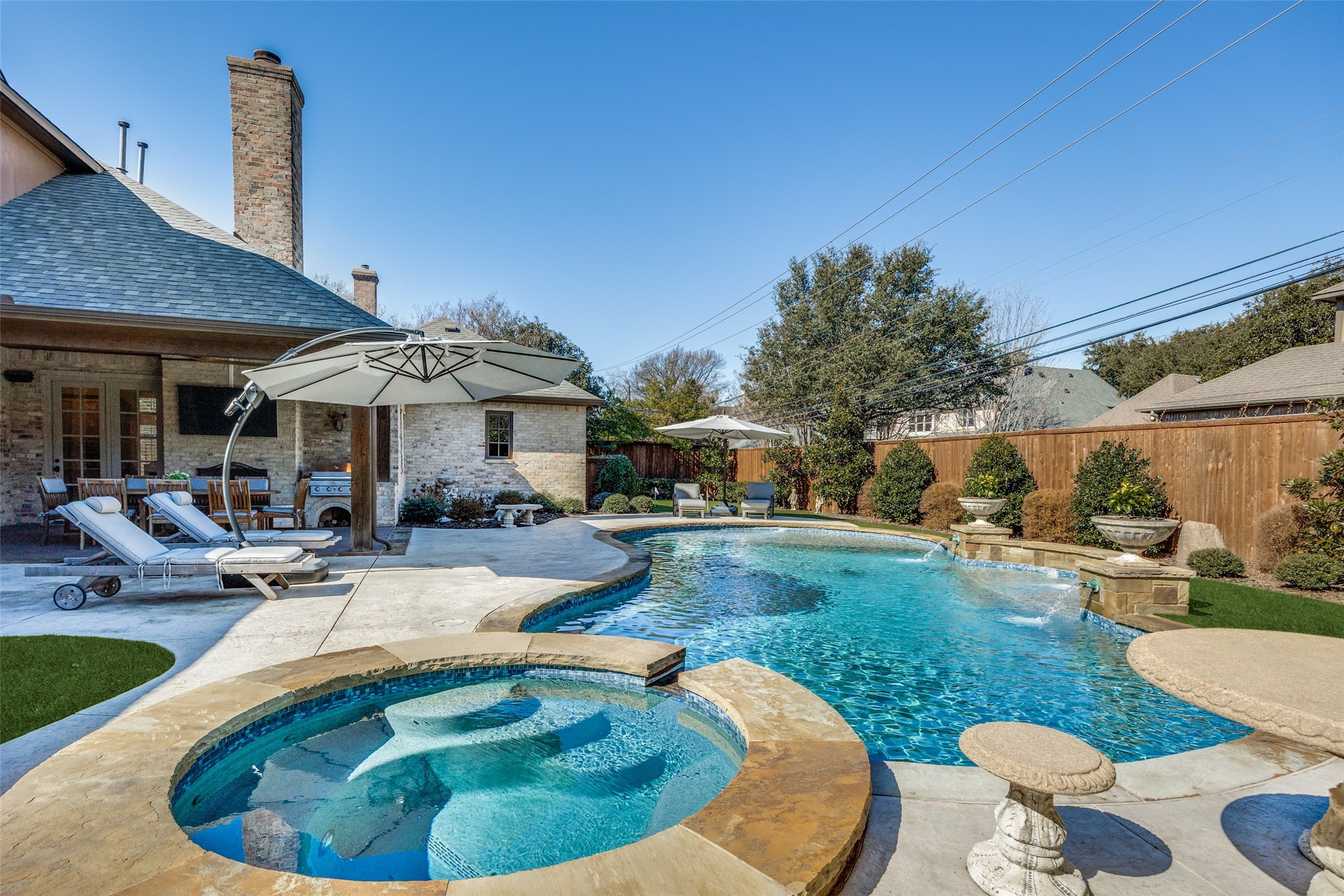 5917 Meaders Lane Dallas TX 75230