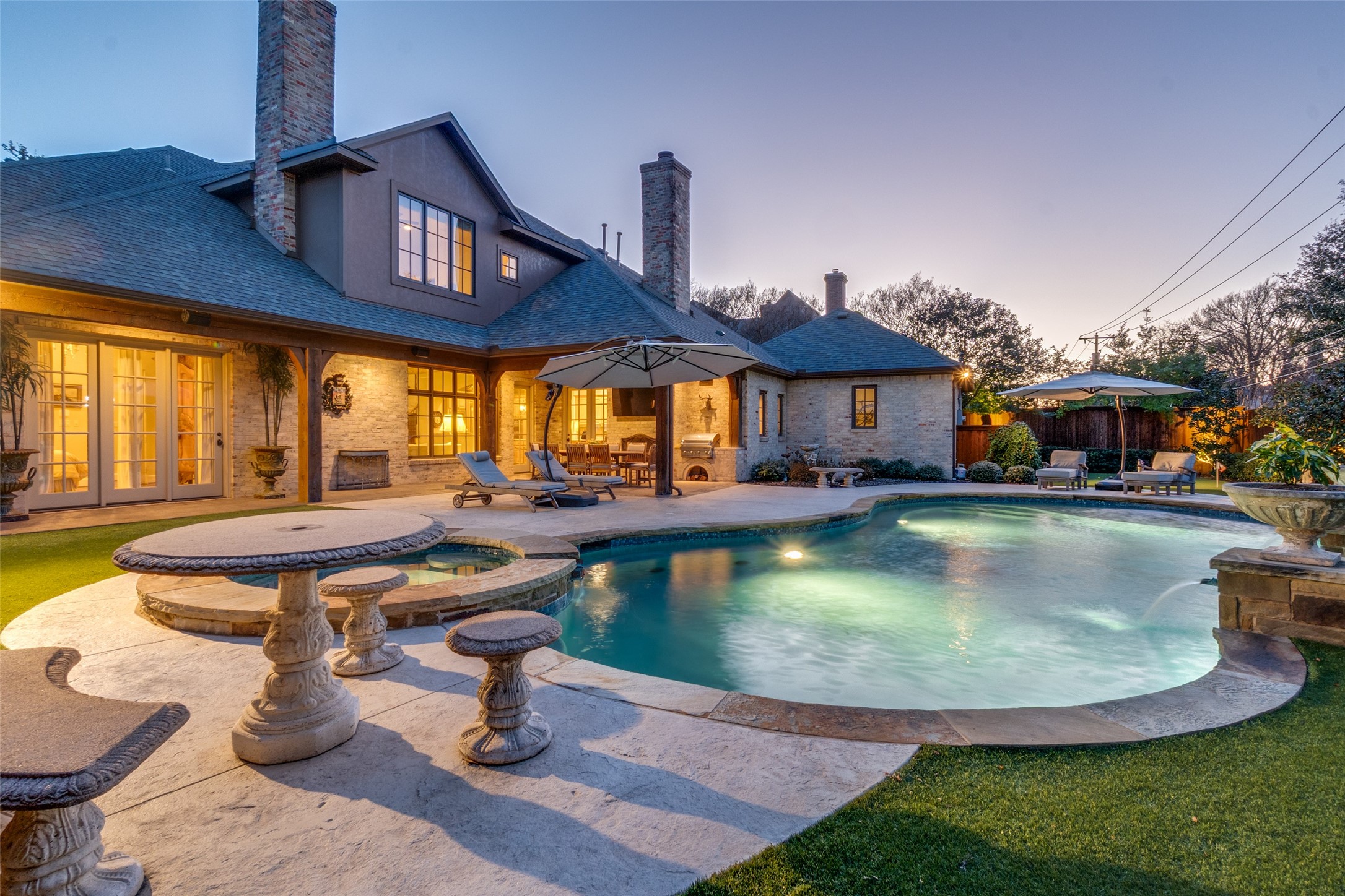 5917 Meaders Lane Dallas TX 75230