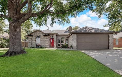1109 Steven Street Burleson TX 76028