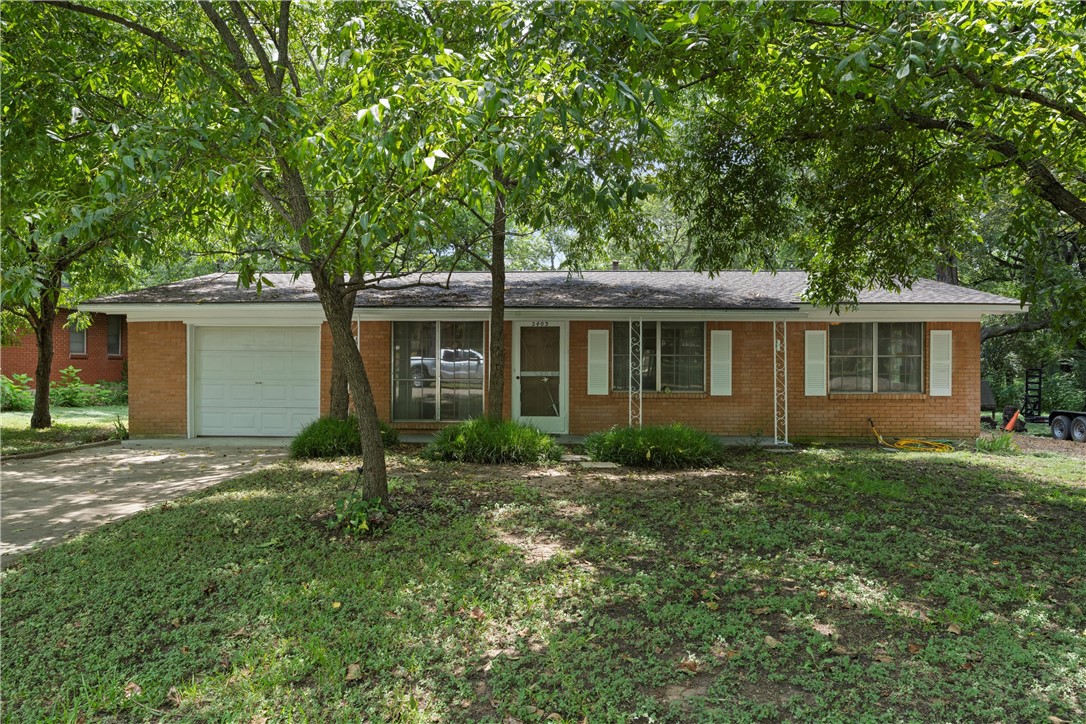 2403 Briarwood Lane Waco TX 76705