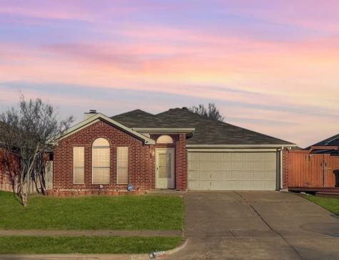 7007 Rovato Drive Arlington TX 76001