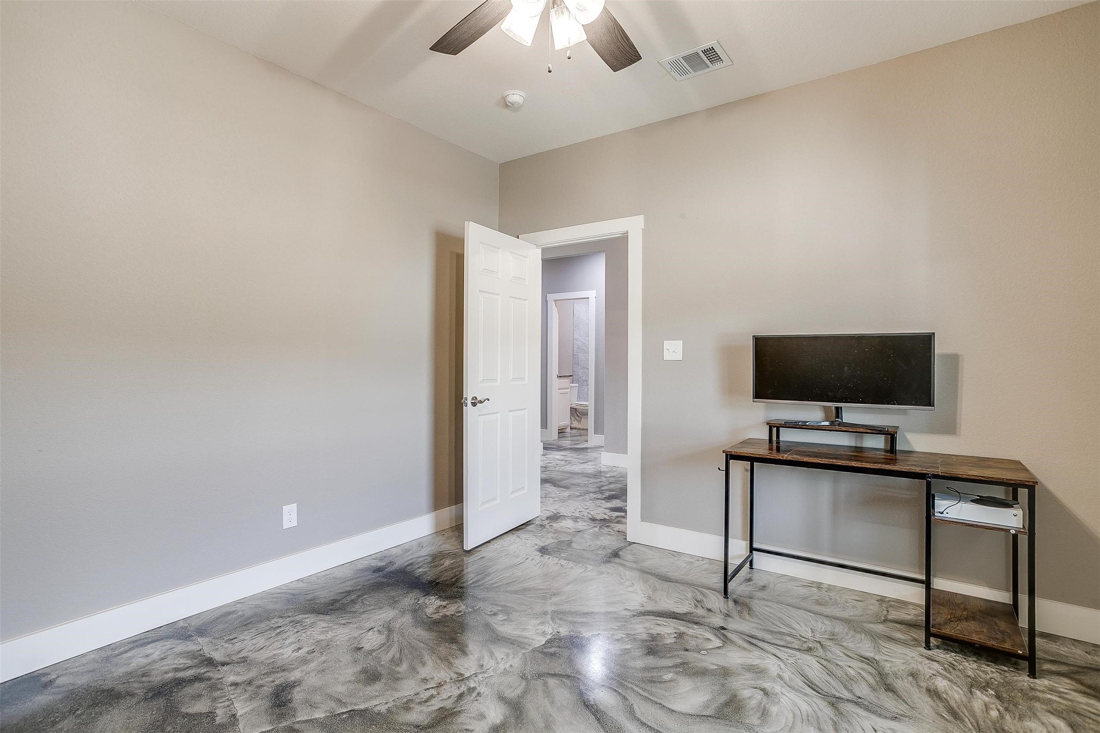 105 Ruidoso Way Mineral Wells TX 76067