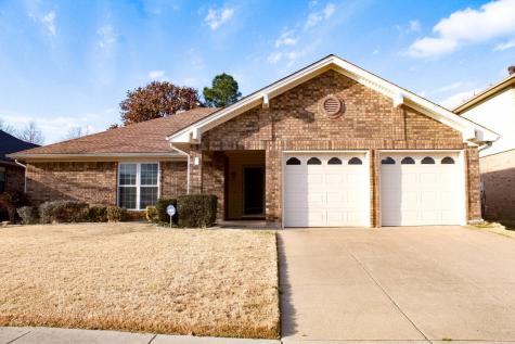 4003 Bradley Lane Arlington TX 76017