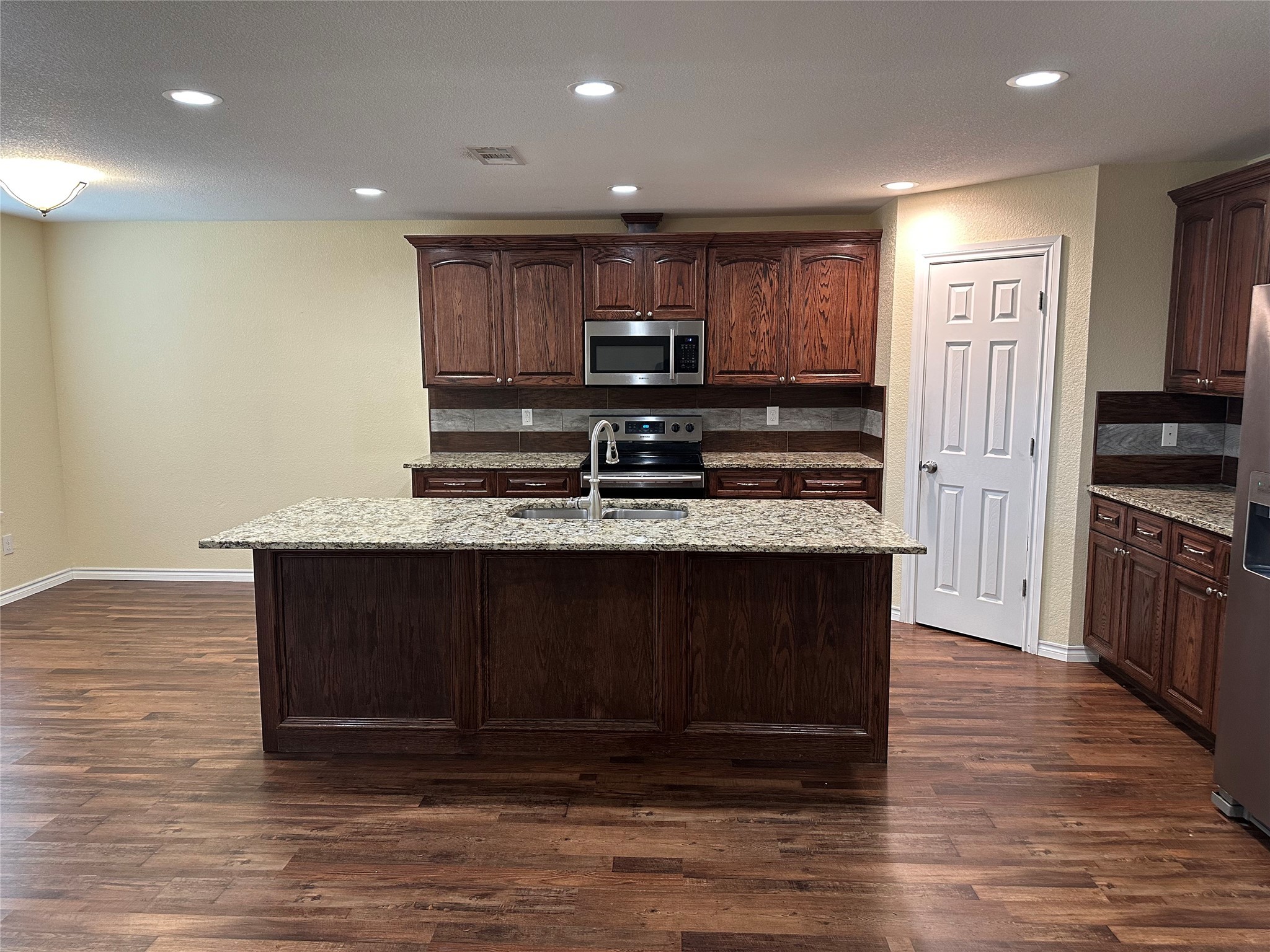 412 S Park Street Terrell TX 75160