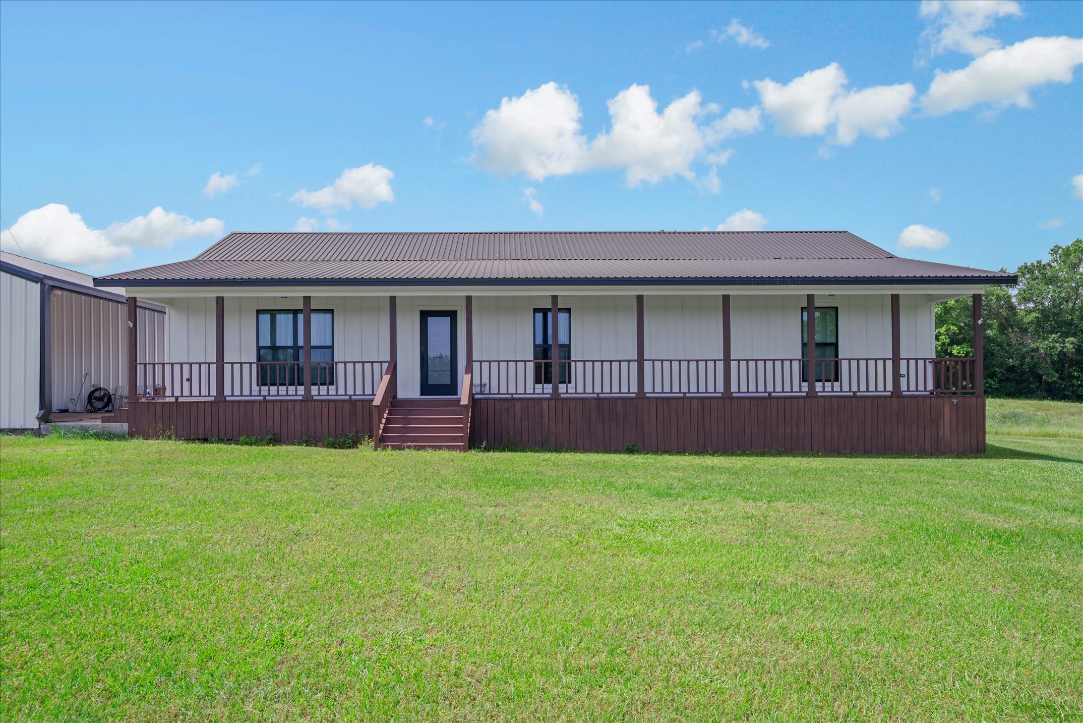 3189 Us Highway 80 Mineola TX 75773