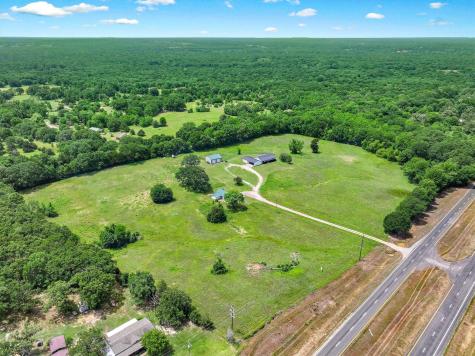 3189 Us Highway 80 Mineola TX 75773