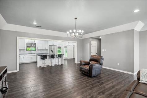 3189 Us Highway 80 Mineola TX 75773