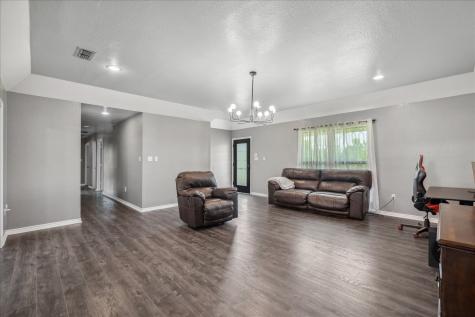 3189 Us Highway 80 Mineola TX 75773