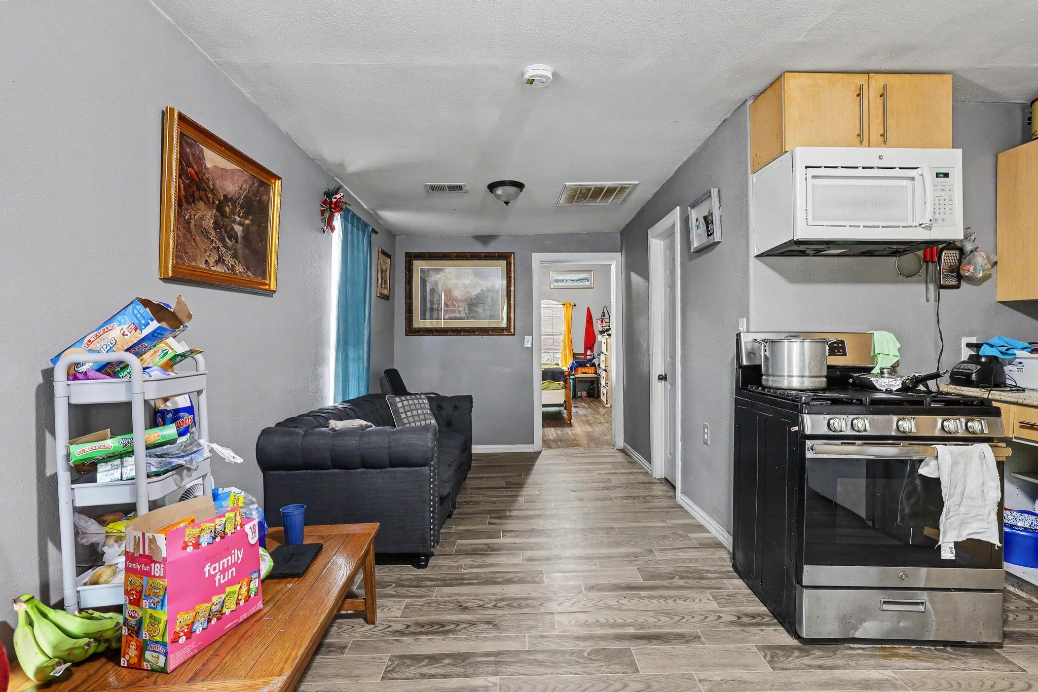 205 S Main Street Bonham TX 75418