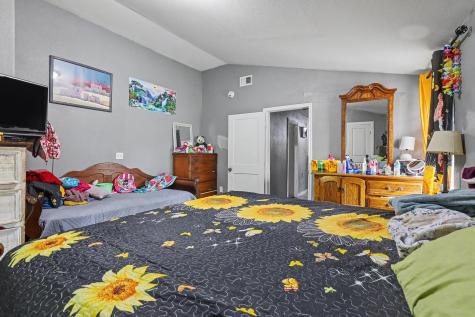 205 S Main Street Bonham TX 75418