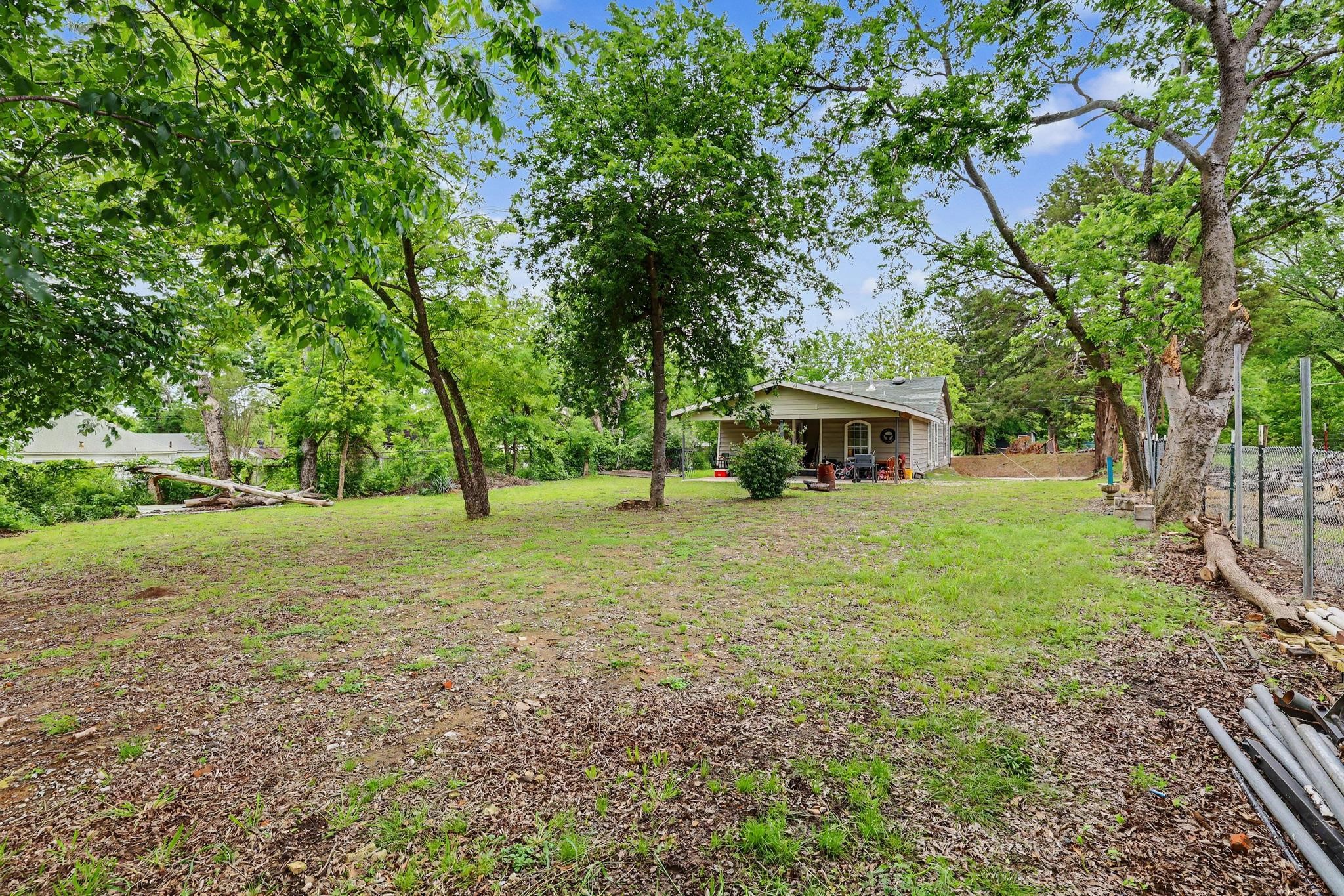 205 S Main Street Bonham TX 75418