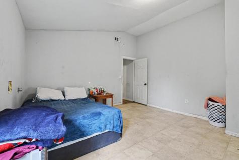 205 S Main Street Bonham TX 75418