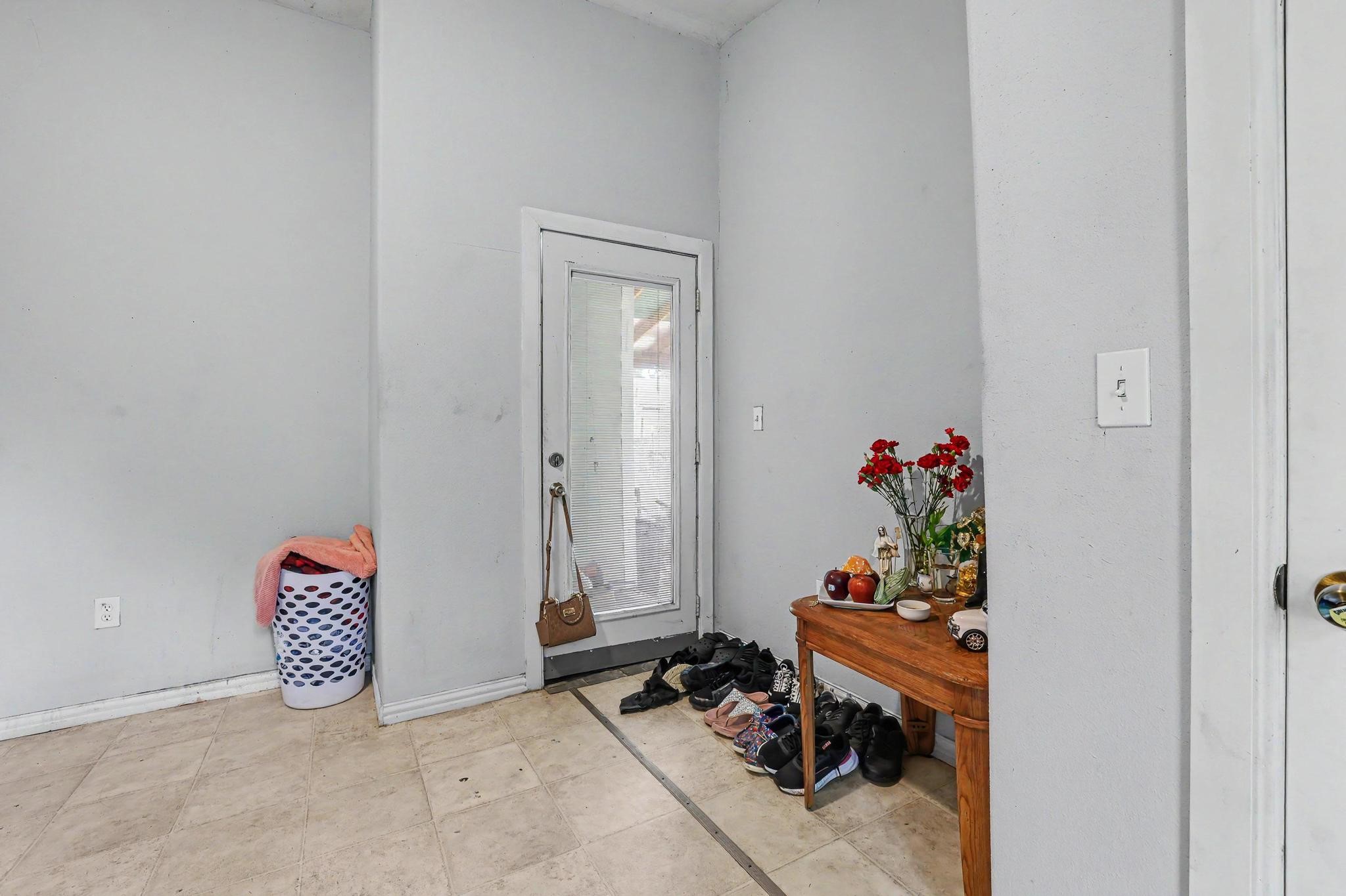 205 S Main Street Bonham TX 75418