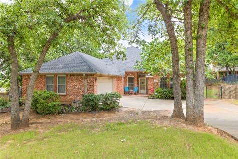733 Big Horn Trail Crowley TX 76036