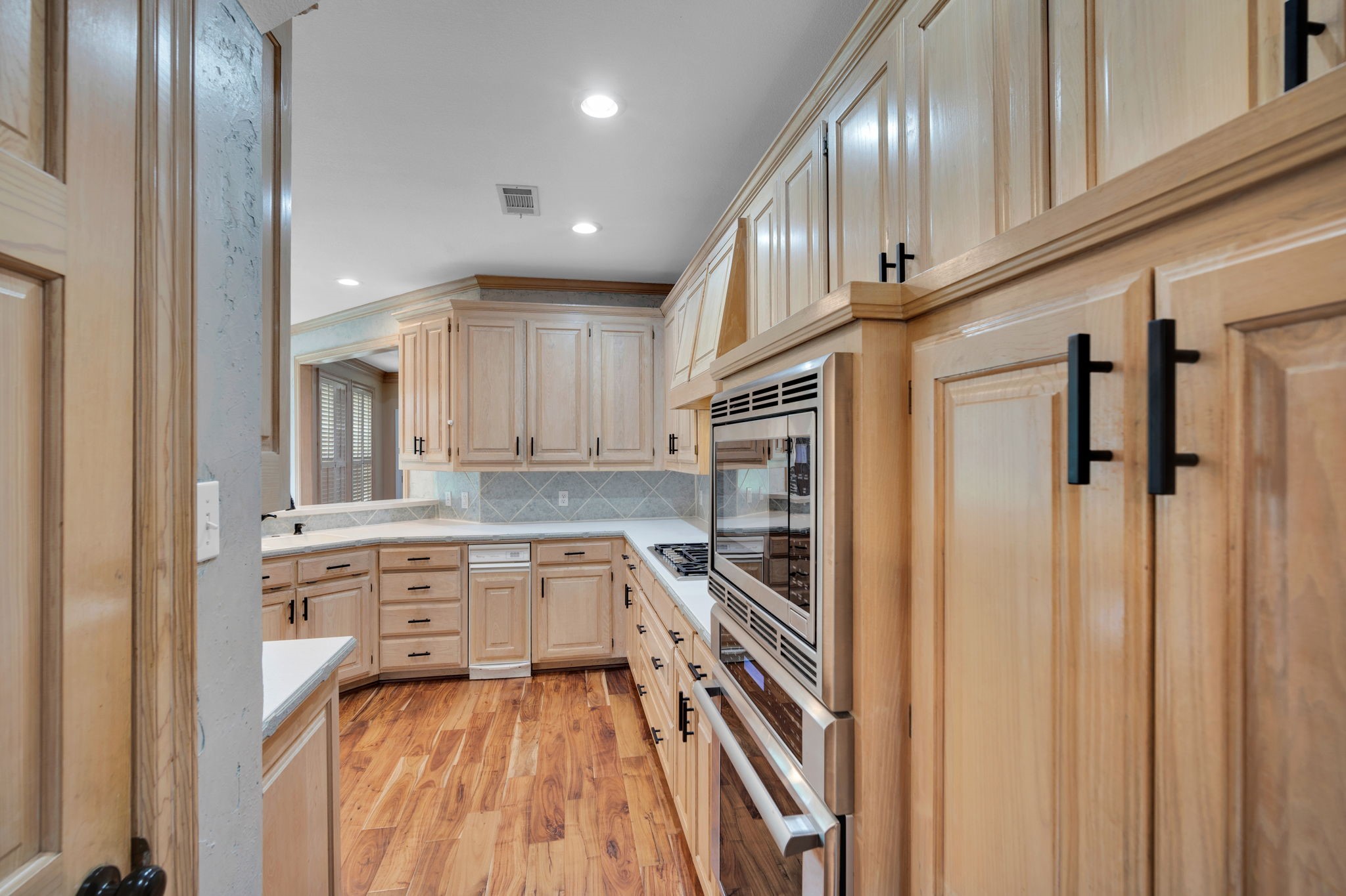 6105 Waterview Drive Arlington TX 76016