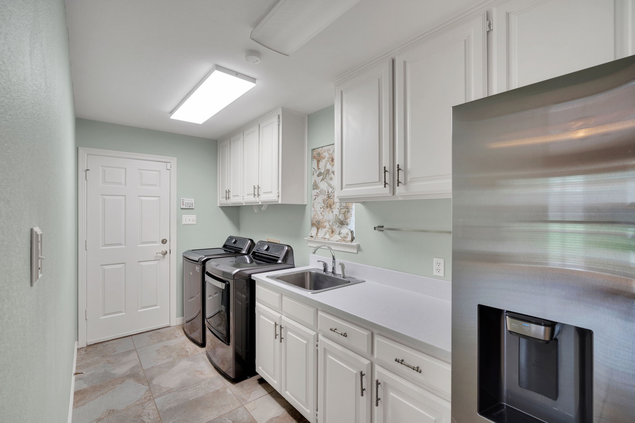 6105 Waterview Drive Arlington TX 76016