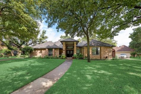 961 Canterbury Court Cedar Hill TX 75104