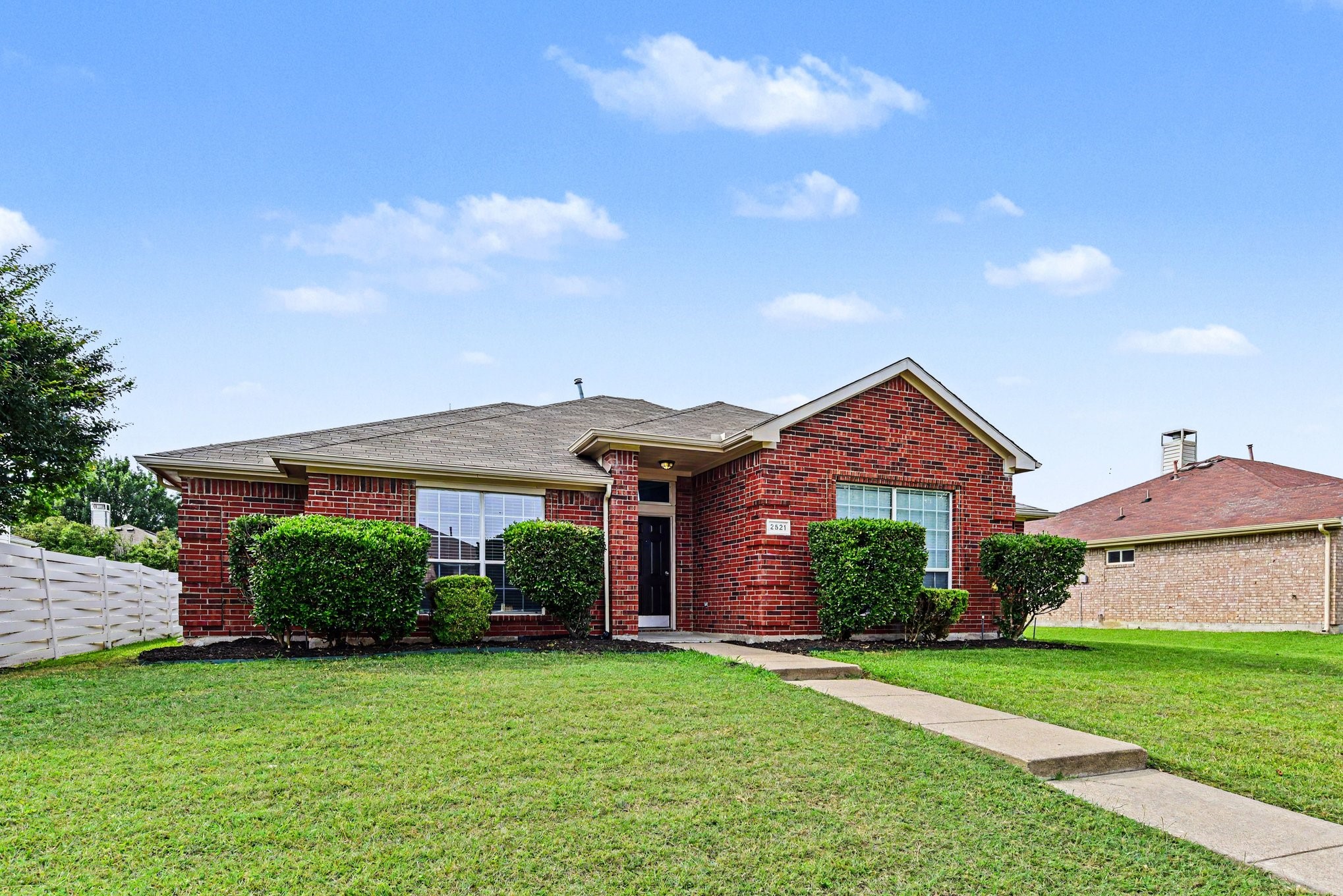 2521 Ash Creek Mesquite TX 75181