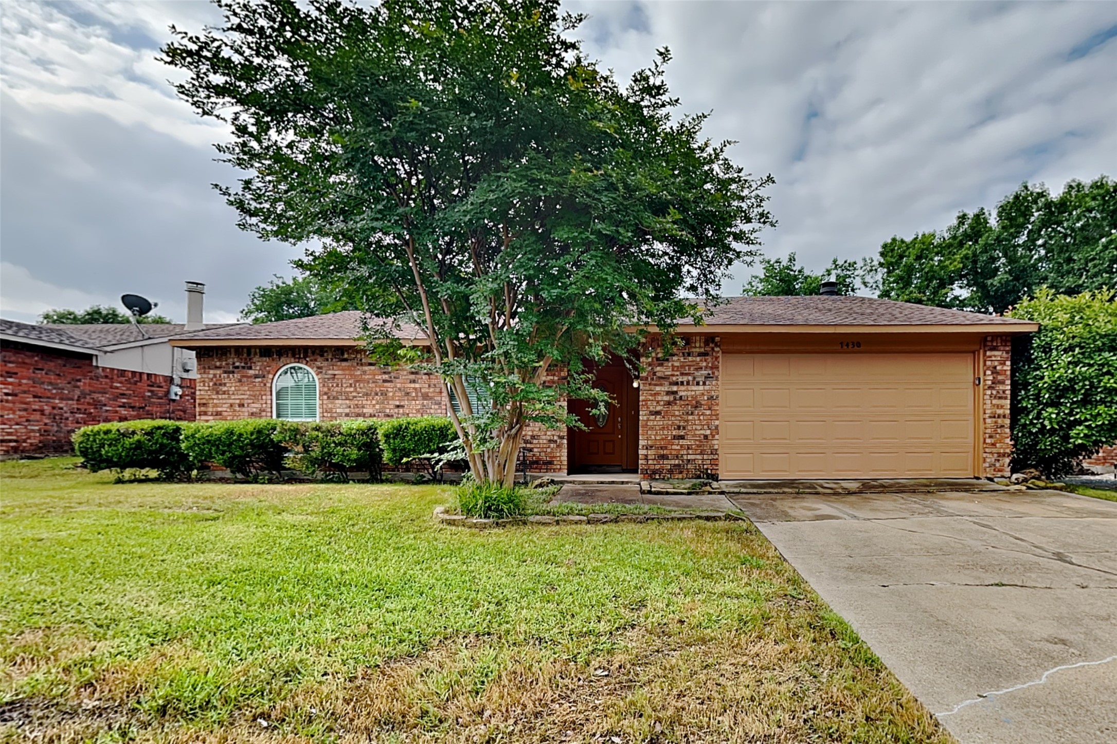 7430 Sandhurst Lane N North Richland Hills TX 76182