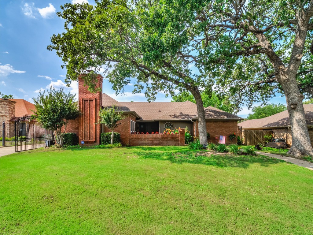 7541 Woodhaven Drive North Richland Hills TX 76182