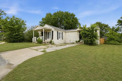 1214 Jones Street Greenville TX 75401
