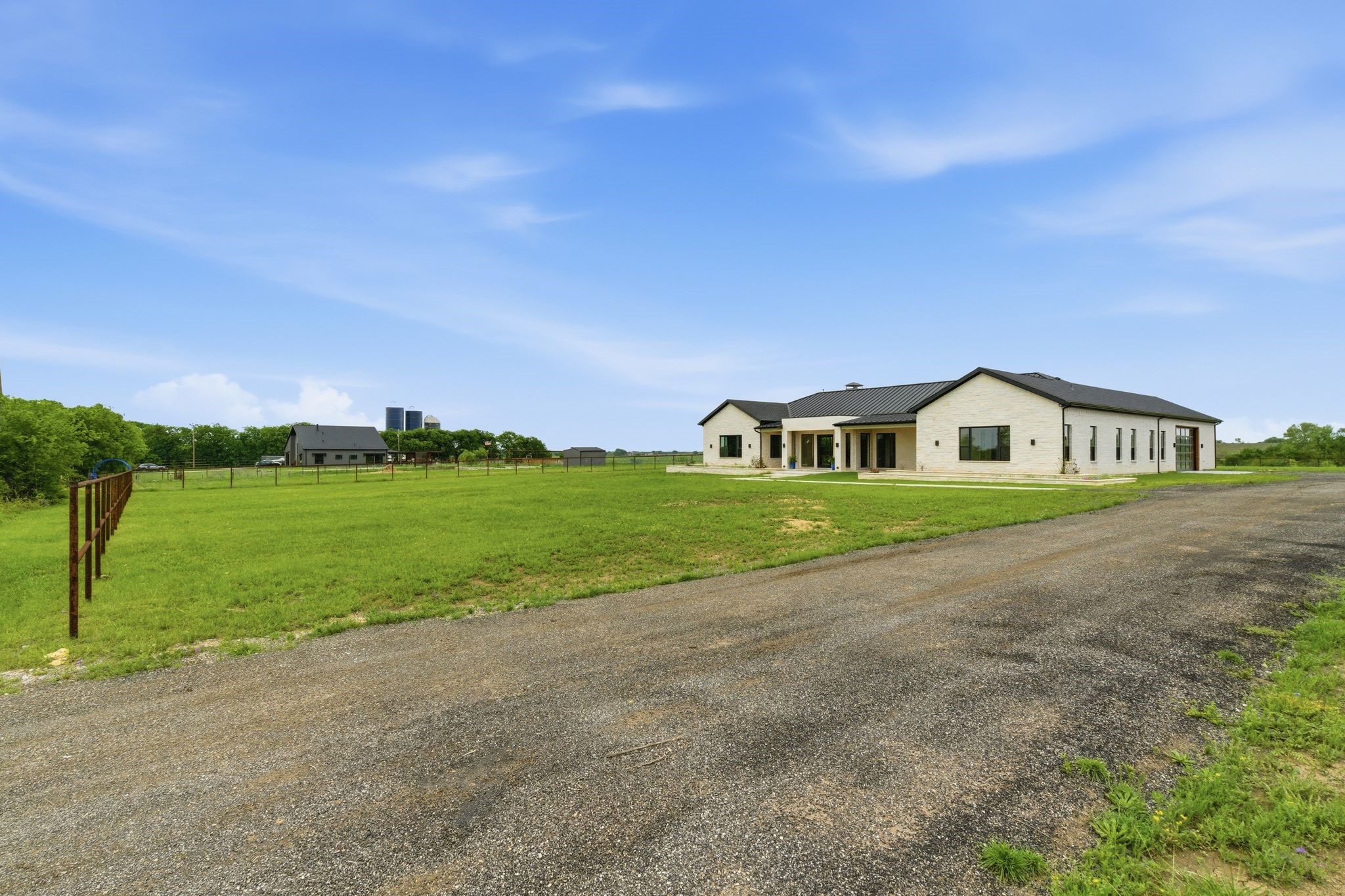 6505 County Road 1126b Godley TX 76044