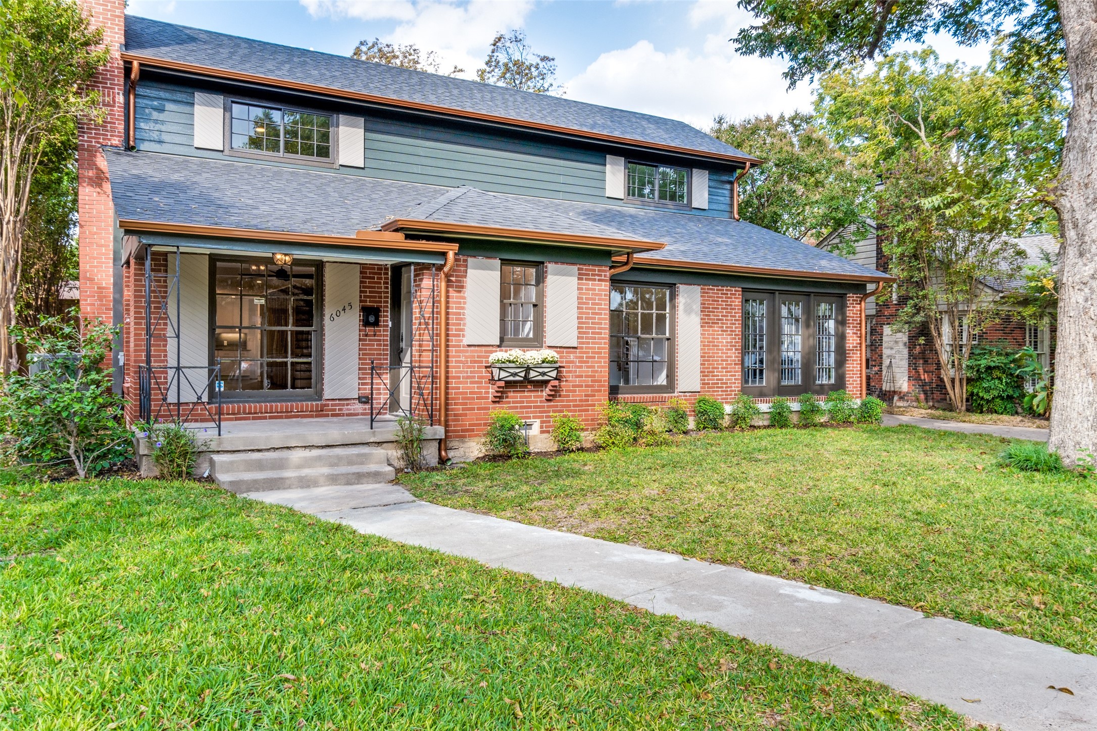 6045 Kenwood Avenue Dallas TX 75206