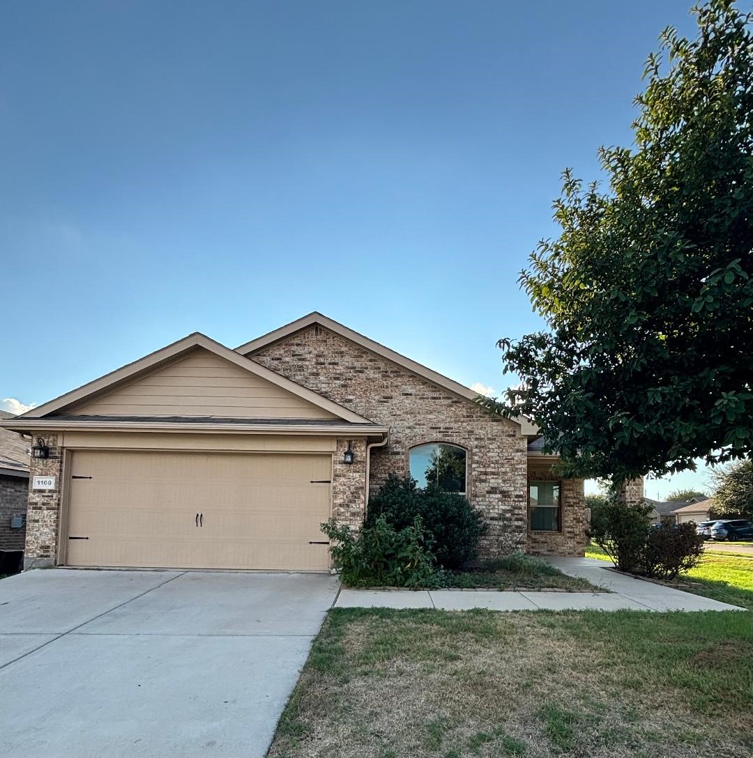 1100 Forest Glen Drive Azle TX 76020