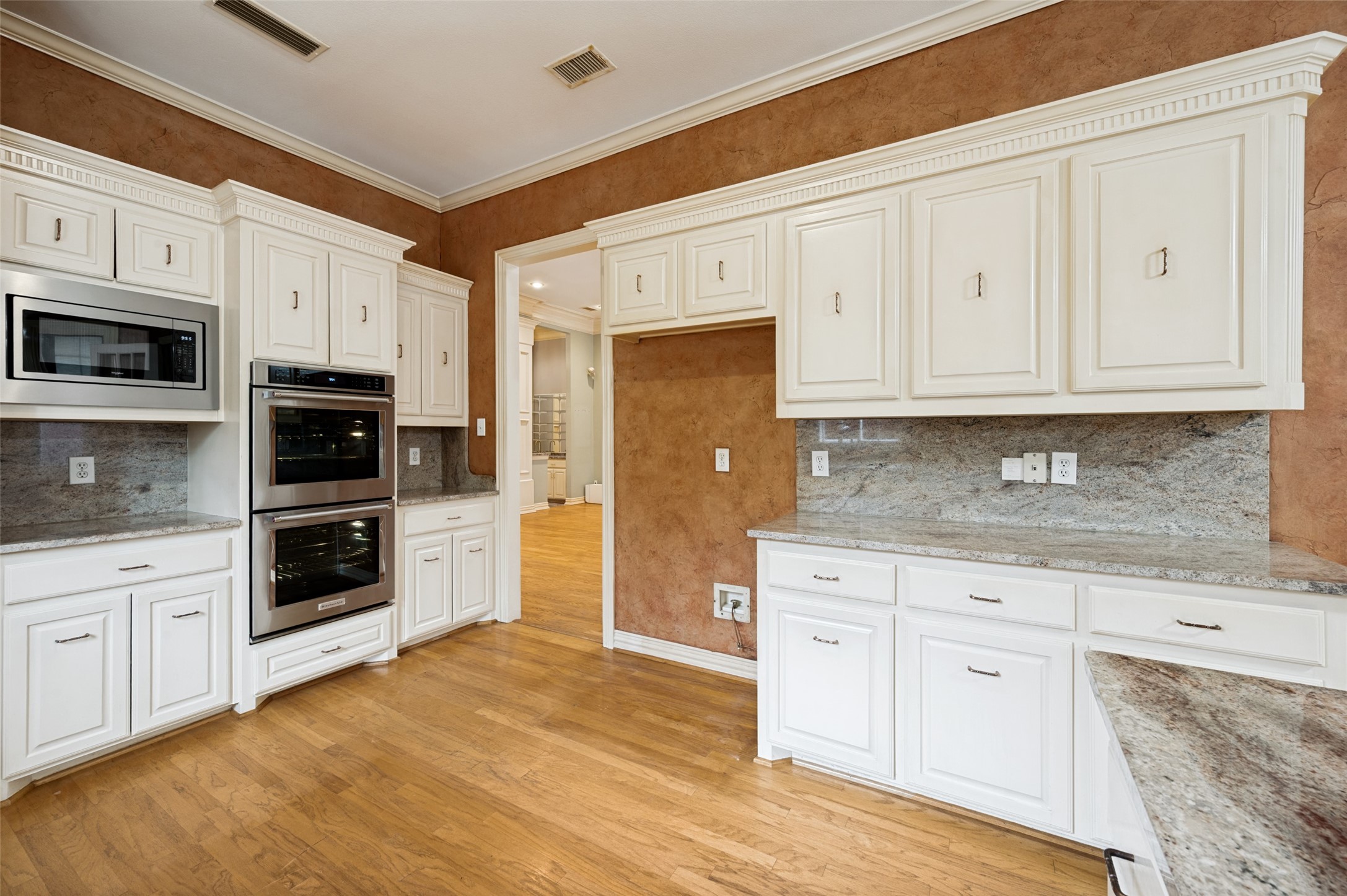 4037 Cotswold Court Dallas TX 75220