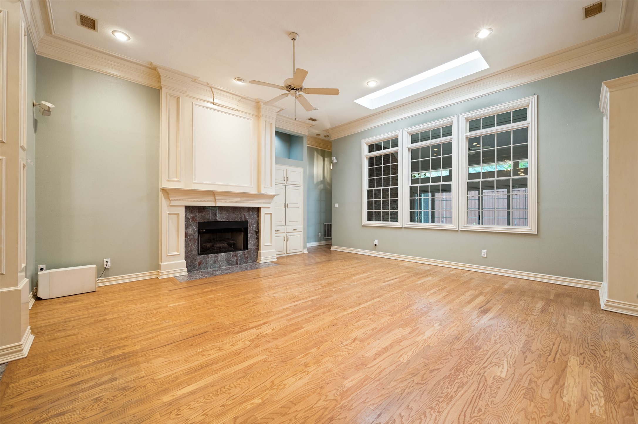 4037 Cotswold Court Dallas TX 75220