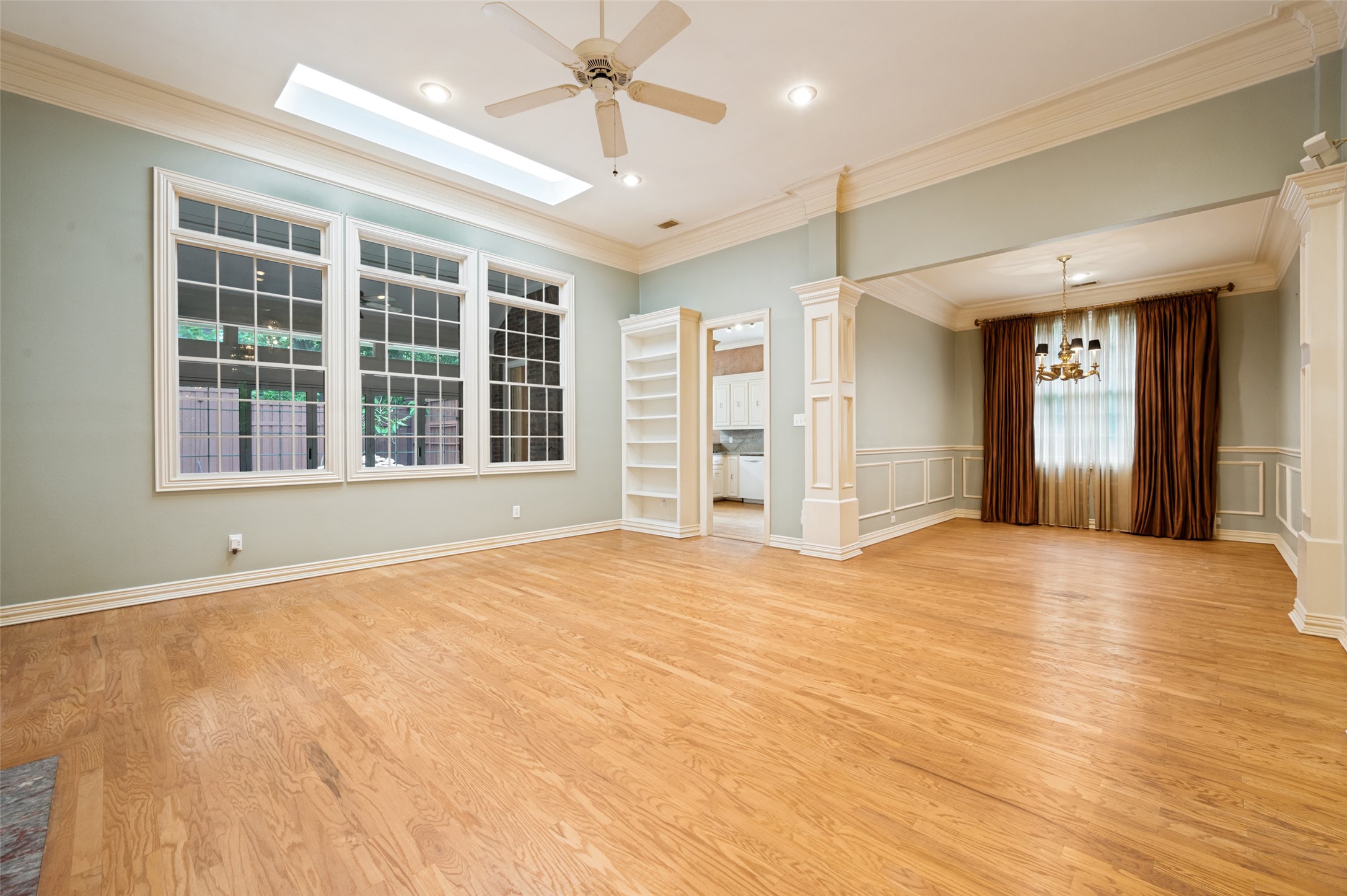 4037 Cotswold Court Dallas TX 75220