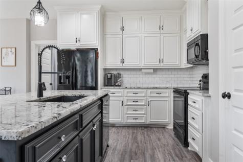 656 Calmwater Court Mabank TX 75143