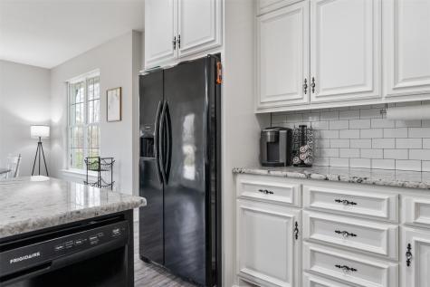 656 Calmwater Court Mabank TX 75143