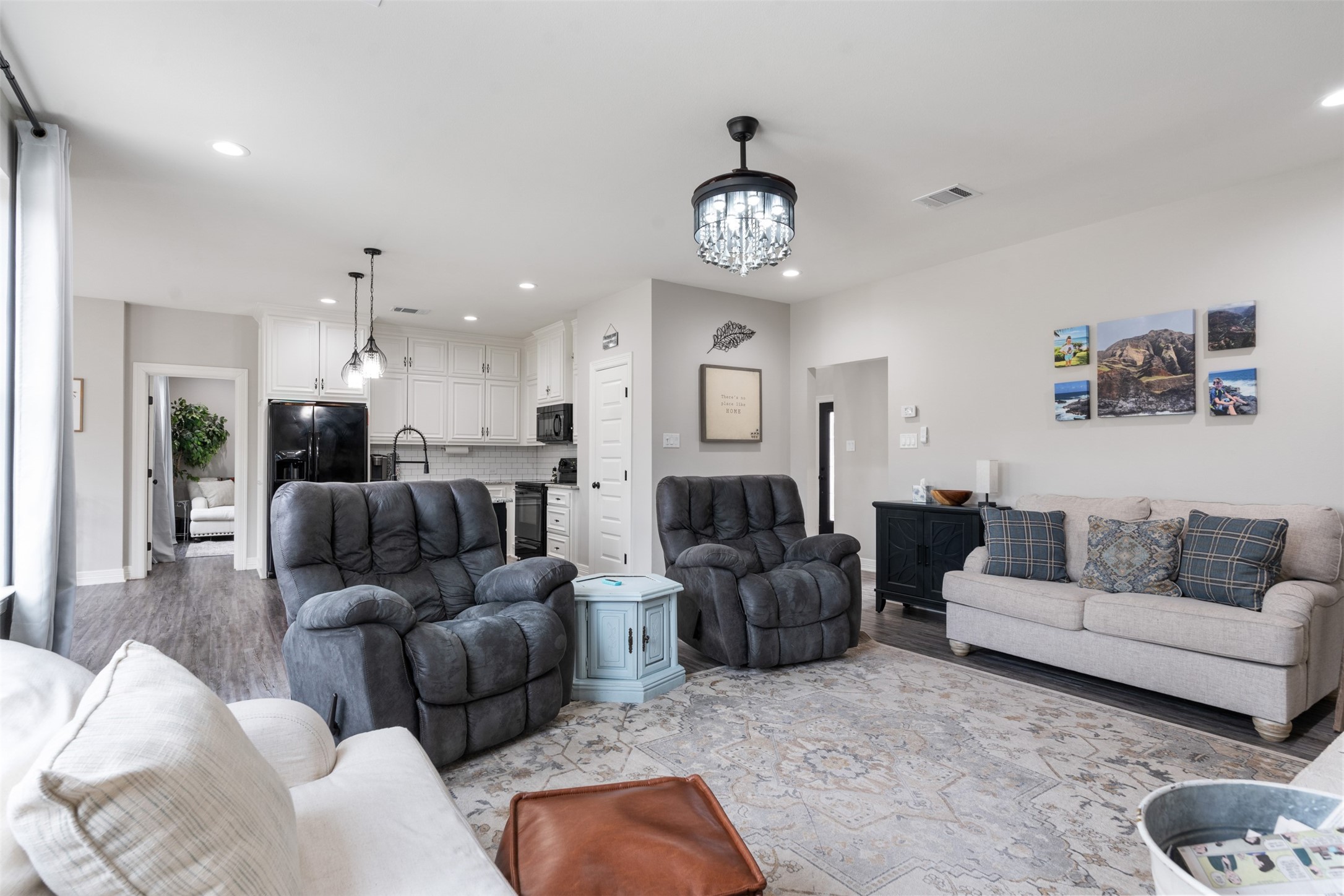 656 Calmwater Court Mabank TX 75143