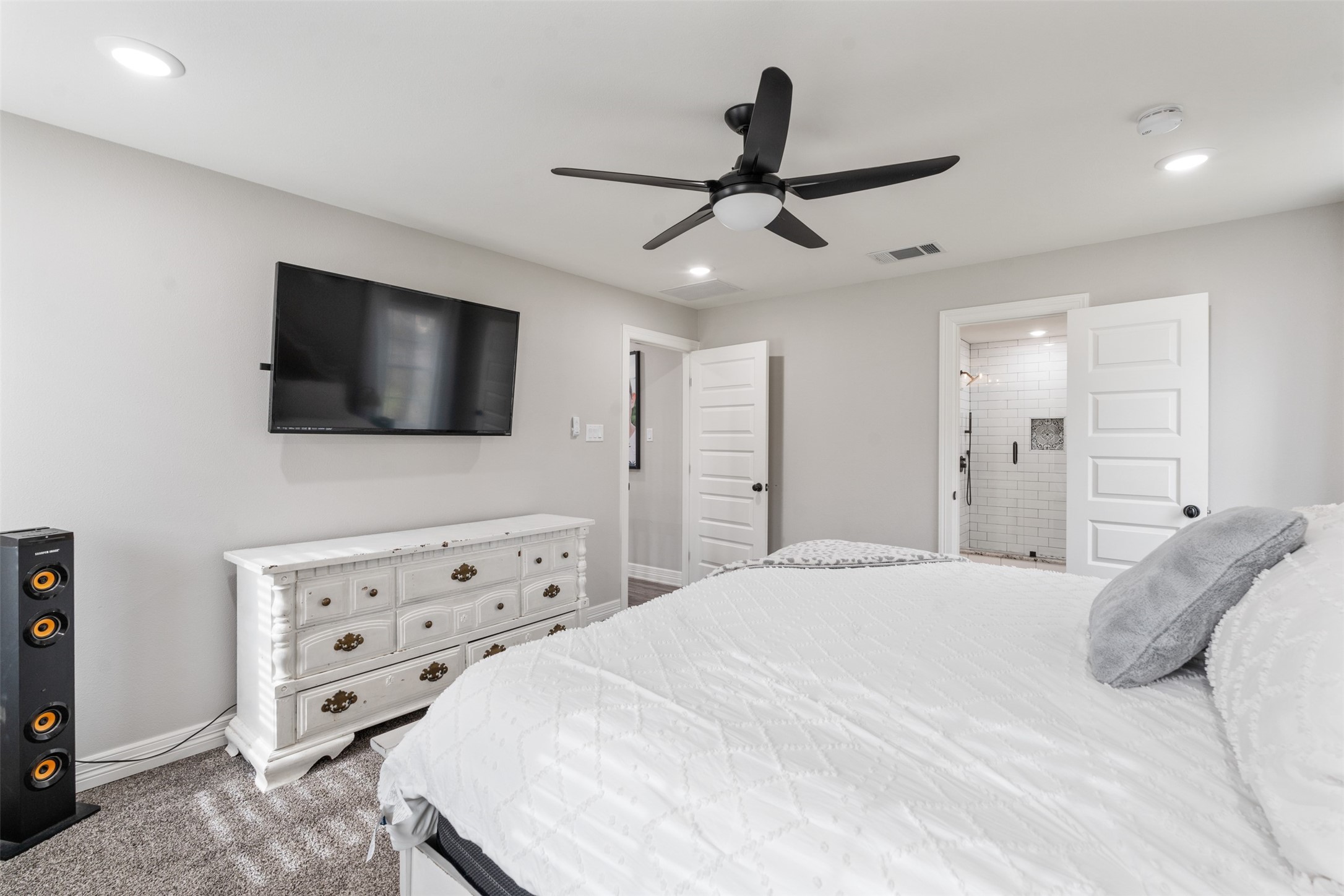 656 Calmwater Court Mabank TX 75143