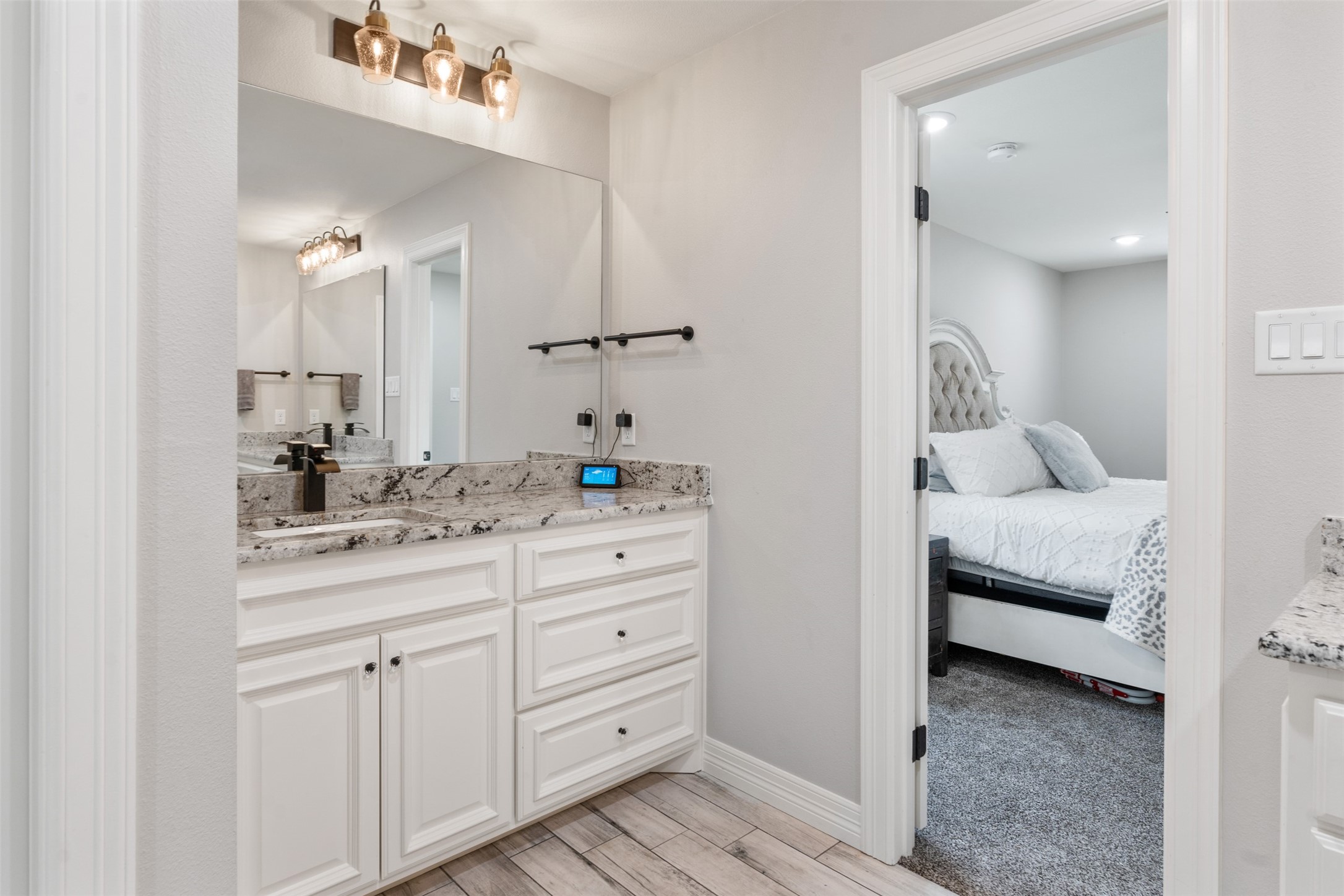 656 Calmwater Court Mabank TX 75143