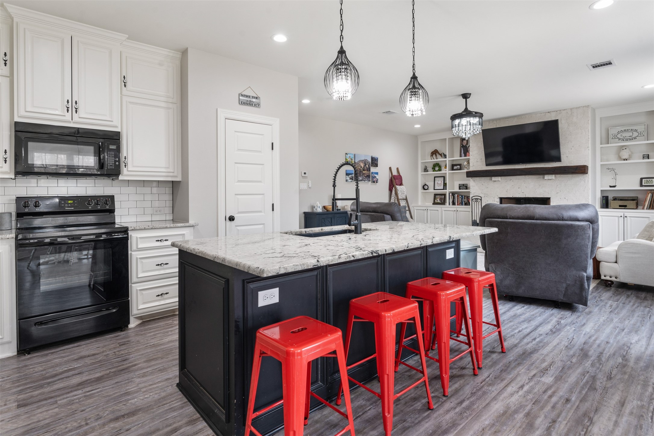 656 Calmwater Court Mabank TX 75143