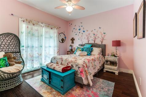 1912 Surrey Lane Mckinney TX 75072