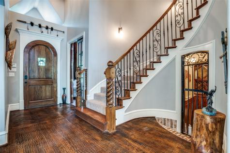 1912 Surrey Lane Mckinney TX 75072