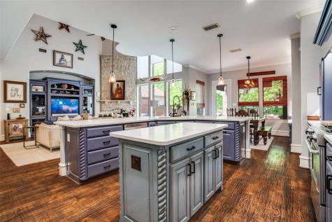 1912 Surrey Lane Mckinney TX 75072
