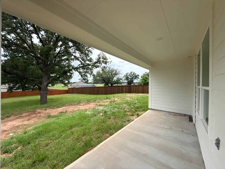 1124 Trinity Drive Springtown TX 76082