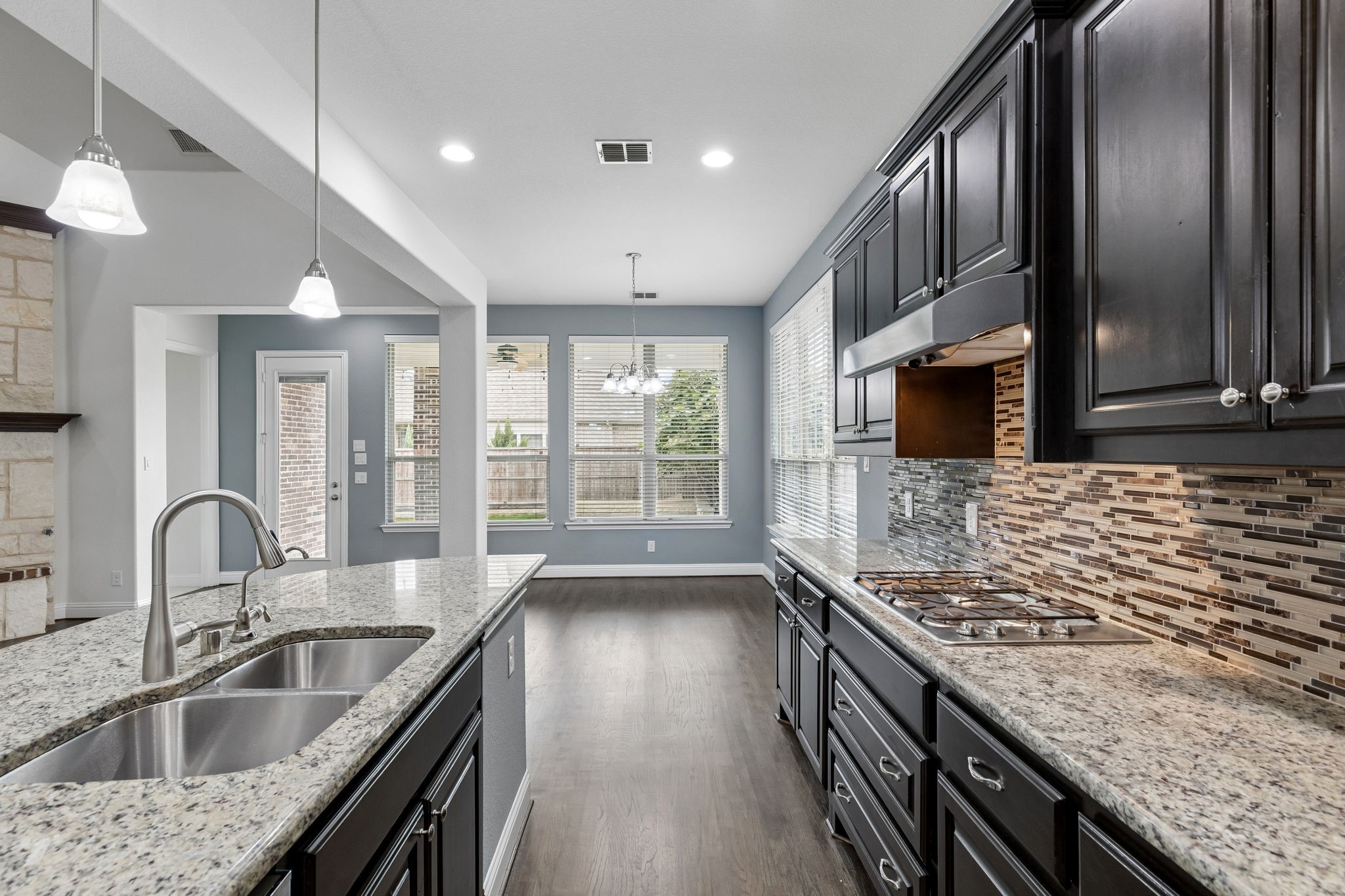 400 Warwick Boulevard Lewisville TX 75056