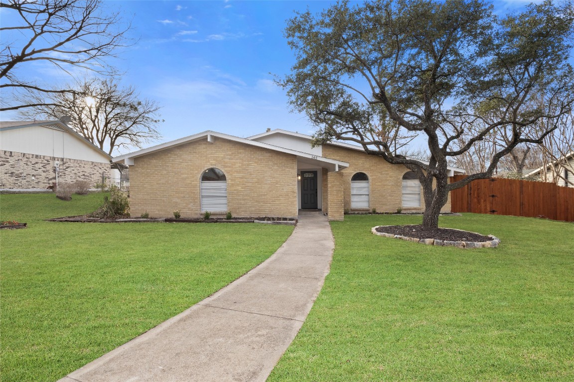 145 Meadowcrest Drive Desoto TX 75115