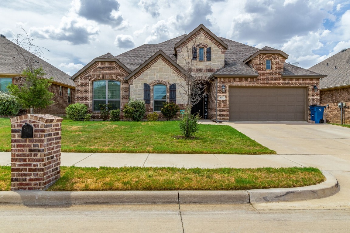 1676 Laramie Lane Burleson TX 76028