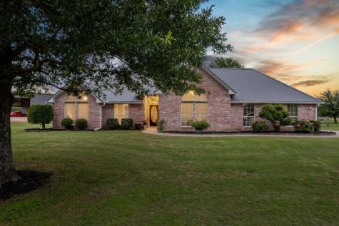 201 County Road 33590 Sumner TX 75486