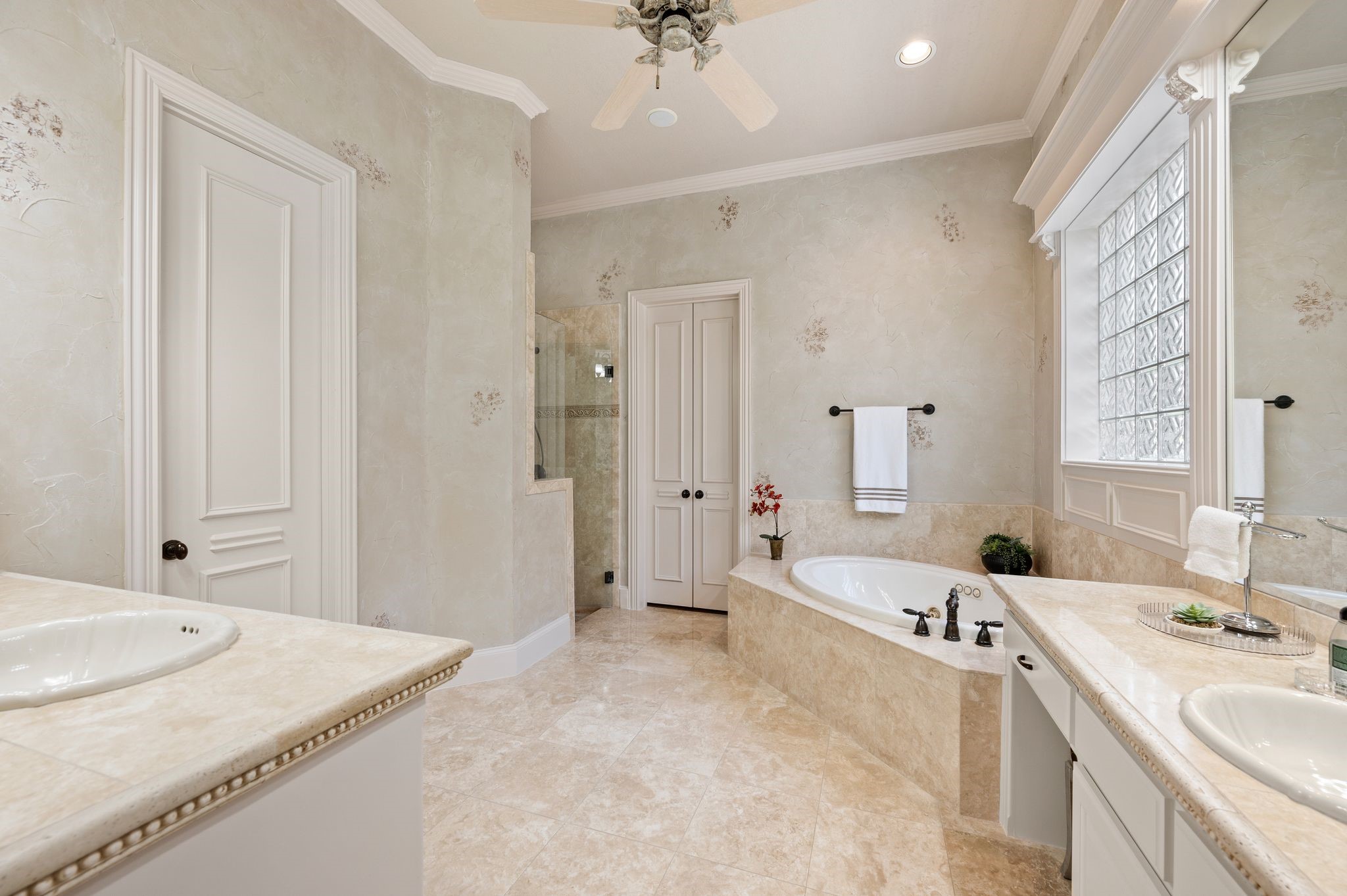 2308 Hawthorne Avenue Colleyville TX 76034